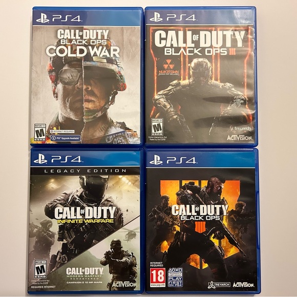 Call of Duty PS4 Game Bundle - Picture 3 of 3